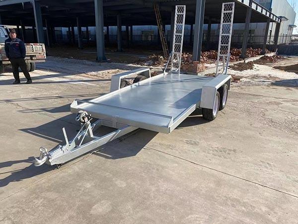 應(yīng)該怎樣保證平板掛車輪胎的使用壽命？